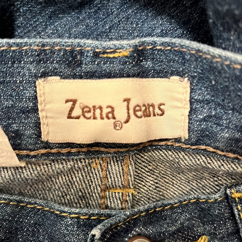 Zena Jeans - Picture 5 of 12